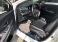 Toyota Yaris 1.3G 2016 - Bán Toyota Yaris G 1.3AT màu trắng, số tự động, nhập Thái Lan 2016, đi 19000km