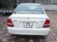 Mazda 323 2002 - Chính chủ bán ô tô Mazda 323 sản xuất năm 2002, màu trắng