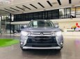 Mitsubishi Outlander 2.4 CVT Premium 2018 - Bán ô tô Mitsubishi Outlander 2.4 CVT Premium năm sản xuất 2018, màu xám