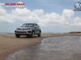 Volkswagen Touareg 2018 - Bán Touareg bạc - SUV gầm cao nhập khẩu chính hãng Volkswagen, xe giao ngay/ Hotline: 090.898.8862