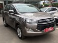 Toyota Innova E 2017 - Bán xe Toyota Innova E 2017 đăng ký 2018 - Màu nâu đồng