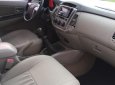 Toyota Innova 2.0E 2015 - Cần bán gấp Toyota Innova 2.0E 2015, màu bạc xe gia đình, giá chỉ 589 triệu