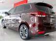 Kia Rondo GAT 2018 - Bán ô tô Kia Rondo GAT đời 2018, màu đỏ, giá 669tr