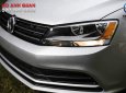 Volkswagen Jetta 2018 - Bán Volkswagen Jetta bạc - nhập khẩu chính hãng, hỗ trợ mua xe trả góp, Hotline 090.898.8862