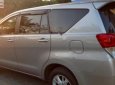 Toyota Innova MT 2017 - Cần bán lại xe cũ Toyota Innova MT 2017, màu xám
