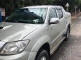 Toyota Hilux 2009 - Cần bán xe Toyota Hilux sản xuất 2009, màu bạc, nhập khẩu chính chủ