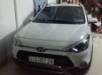 Hyundai i20 Active 2015 - Bán Hyundai i20 Active năm sản xuất 2015, màu trắng, xe nhập