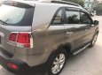 Kia Sorento GAT 2.4L 2WD 2010 - Cần bán Kia Sorento GAT 2.4L 2WD đời 2010, màu xám