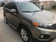 Kia Sorento GAT 2.4L 2WD 2010 - Cần bán Kia Sorento GAT 2.4L 2WD đời 2010, màu xám