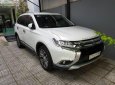 Mitsubishi Outlander 2018 - Bán xe cũ Mitsubishi Outlander sản xuất năm 2018, màu trắng