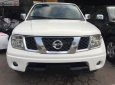 Nissan Navara LE 2011 - Cần bán gấp Nissan Navara LE năm sản xuất 2011, màu trắng, xe nhập chính chủ, giá tốt