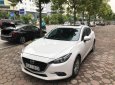 Mazda 3 1.5 facelift 2017 - Bán xe Mazda 3 1.5 Facelift năm 2017, màu trắng