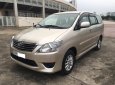 Toyota Innova 2.0E 2012 - Bán xe Toyota Innova 2.0E 2012, màu vàng, form mới, giá tốt