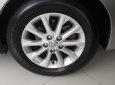 Toyota Camry 2.0E 2016 - Bán xe Toyota Camry 2.0E đời 2016, màu bạc, xe đẹp như mới, giá thương lượng với khách hàng mua xe