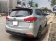 Kia Rondo 2015 - Cần bán xe Kia Rondo năm 2015, màu bạc số tự động, giá 528tr