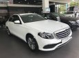 Mercedes-Benz E class E200 2018 - Cần bán Mercedes E200 sản xuất 2018, màu trắng