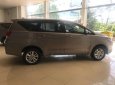 Toyota Innova 2.0E 2016 - Bán Toyota Innova 2.0E sản xuất 2016, màu xám