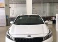 Kia Cerato 1.6 SMT 2018 - Bán Kia Cerato sản xuất 2018, màu trắng, giá tốt