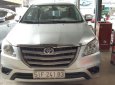 Toyota Innova 2.0E 2015 - Bán Toyota Innova 2.0E màu bạc số sàn sản xuất 2015 biển Sài Gòn