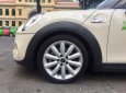 Mini Cooper S 2016 - Bán Mini Cooper S 3 cửa SX 2016, đăng ký 04/2017 - Xe 1 đời chủ ít đi, odo chỉ mới 2800km - call: 0937637880 Mr. Châu