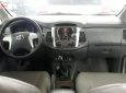 Toyota Innova 2.0E 2012 - Cần bán gấp Toyota Innova 2.0E 2012, màu bạc