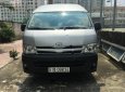 Toyota Hiace 2.5 2013 - Cần bán gấp xe cũ Toyota Hiace 2.5 sản xuất 2013, màu bạc, nhập khẩu nguyên chiếc
