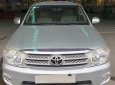 Toyota Fortuner 2011 - Cần bán xe cũ Toyota Fortuner sản xuất 2011, màu bạc, giá chỉ 560 triệu