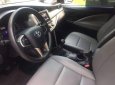 Toyota Innova 2.0E 2017 - Bán xe Toyota Innova 2.0E 2017, màu bạc, giá 735tr