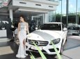 Mercedes-Benz C class C300 AMG 2018 - Cần bán xe Mercedes C300 AMG đời 2018, màu trắng sang trọng 