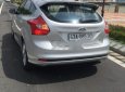 Ford Focus 2.0 Titanium   2013 - Cần bán gấp Ford Focus 2.0 Titanium đời 2013, màu bạc, giá 525tr