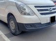 Hyundai Starex G 2017 - Cần bán Hyundai Starex 11/2017 máy dầu, 2.4L, số sàn, màu trắng