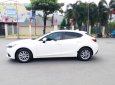 Mazda 3 2016 - Cần bán gấp xe cũ Mazda 3 đời 2016, màu trắng, xe nhập