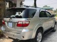 Toyota Fortuner    V   2010 - Bán Toyota Fortuner V 2010, màu bạc, xe gia đình chính chủ