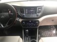 Hyundai Tucson 2.0  2016 - Cần bán Hyundai Tucson 2.0 bản đặc biệt đời 2016, màu đen, xe nhập giá cạnh tranh.