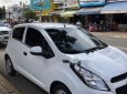 Chevrolet Spark 1.25MT 2017 - Bán Chevrolet Spark 1.25MT sản xuất năm 2017, màu trắng