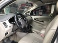 Toyota Innova  MT 2016 - Bán xe Toyota Innova 2.0E, số sàn, sản xuất 2016, màu bạc, máy xăng