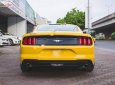 Ford Mustang 2.3 Ecoboost  2018 - Bán Ford Mustang EcoBoost Fastback đời 2018, màu vàng, xe nhập