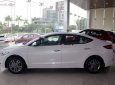 Hyundai Elantra 2018 - Bán ô tô Hyundai Elantra đời 2018, màu trắng, giá 635tr