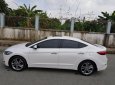 Hyundai Elantra 2.0AT 2016 - Cần bán Hyundai Elantra 2.0 full đời 2017, màu trắng