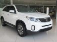 Kia Sorento  2.4 GAT 2018 - Bán Kia Sorento năm sản xuất 2018, màu trắng giá cạnh tranh