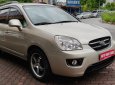 Kia Carens 2.0 MT 2009 - Cần bán Kia Carens 2.0 MT 2009, màu vàng