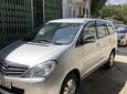 Toyota Innova G 2009 - Cần bán Toyota Innova G đời 2009, màu bạc, giá chỉ 386 triệu