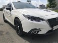 Mazda 3 2015 - Cần bán gấp Mazda 3 năm 2015 màu trắng, giá 600 triệu