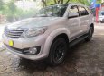 Toyota Fortuner 2.5G MT 2015 - Bán Toyota Fortuner 2.5G MT năm sản xuất 2015, màu bạc xe gia đình