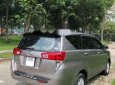 Toyota Innova 2017 - Bán xe Toyota Innova đời 2017, màu xám