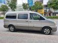 Hyundai Starex 2004 - Cần bán gấp Hyundai Starex 2004, màu bạc, xe nhập xe gia đình, giá 230tr