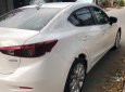 Mazda 3 2.0 2015 - Cần bán lại xe Mazda 3 2.0 đời 2015, màu trắng như mới