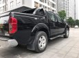 Nissan Navara LE  2013 - Gia đình bán Nissan Navara LE đời 2013, màu đen