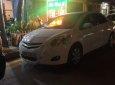 Toyota Vios MT 2010 - Cần tiền bán gấp Toyota Vios MT 2010 màu trắng sang trọng với giá hạt rẻ 235 triệu