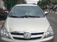 Toyota Innova 2007 - Cần bán lại xe Toyota Innova năm 2007, màu bạc xe gia đình, giá tốt